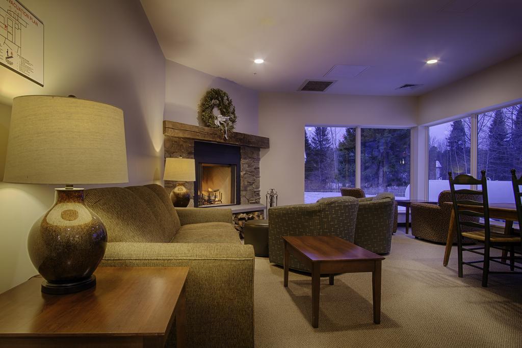 Sun & Ski Inn And Suites Stowe Exterior foto